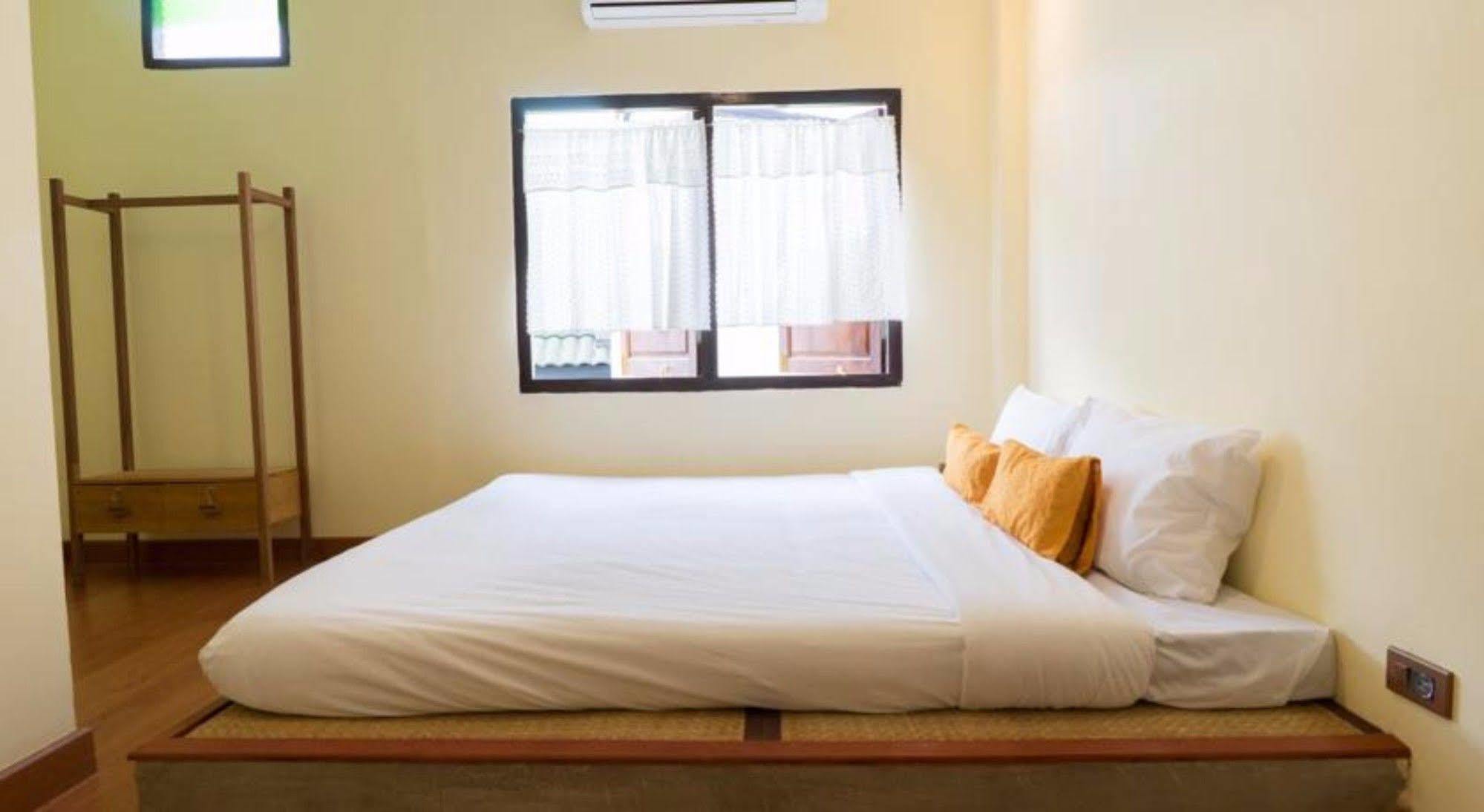 Manon Sleepeatdrink Chiang Mai Exterior foto